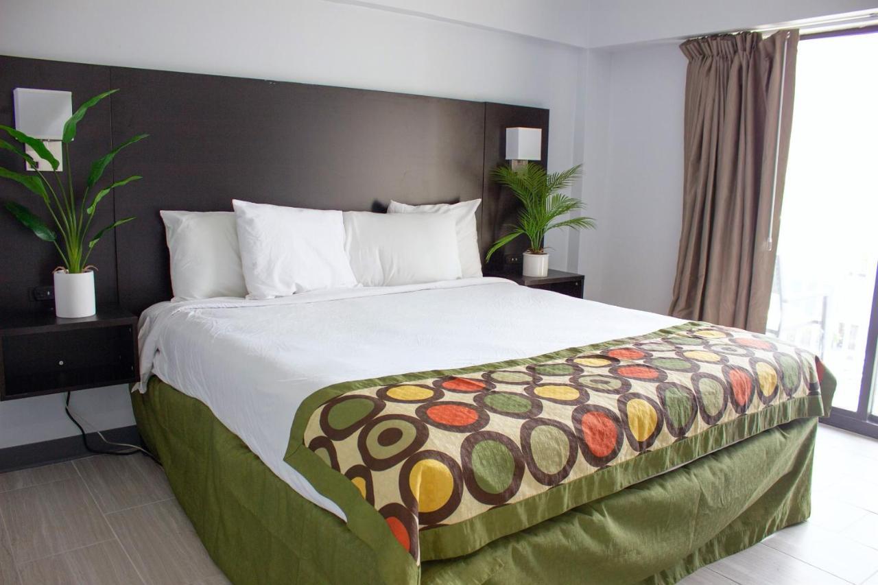 Sun & Sand Resort Oceanfront Suites Virginia Beach Exterior foto