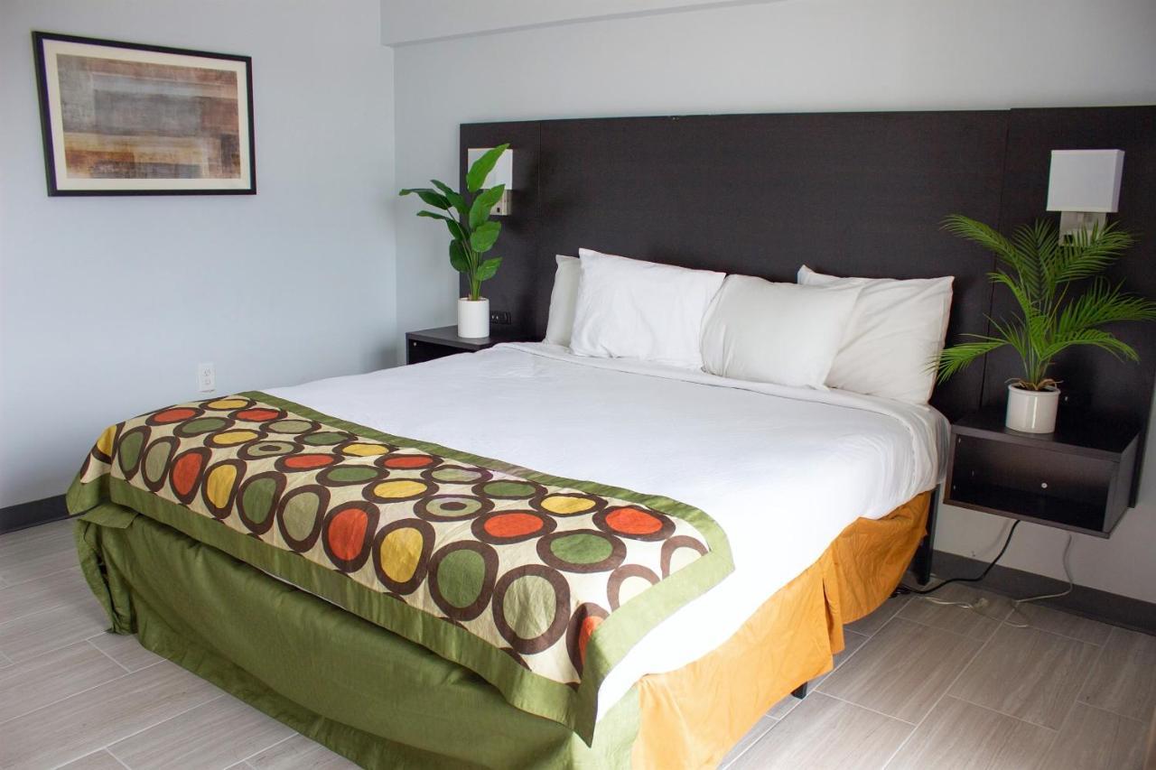 Sun & Sand Resort Oceanfront Suites Virginia Beach Exterior foto